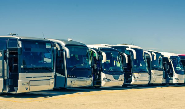 Location de bus : Comment choisir le partenaire idéal pour vos besoins ?
