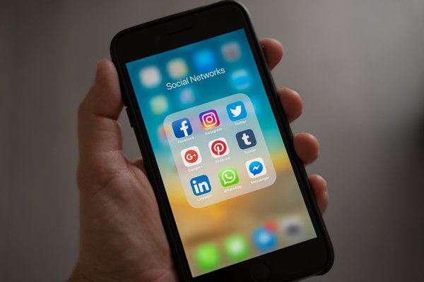 Comment Supprimer un compte Facebook en 2022 ?